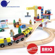 New Popular 70 pcs Crane Farm Railway Magnetic Wooden Thomas Train Toy
